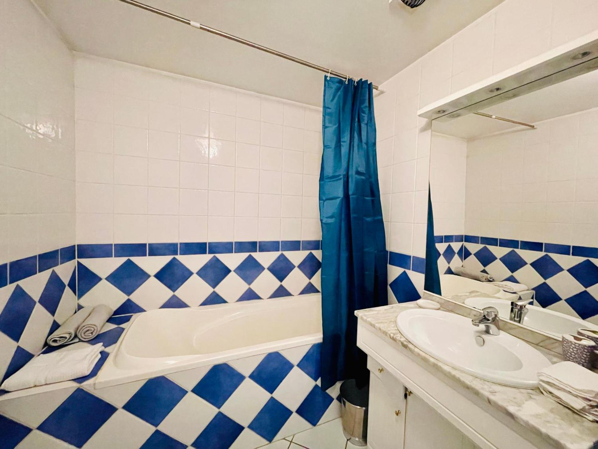 Ferienwohnung Chez Armando - Lille Centre Avec Option Parking Exterior foto